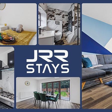 Walsall - 4 Bedroom House, Wi-Fi, Garden , Sleeps 8 - Jrr Stays Bescot Екстер'єр фото